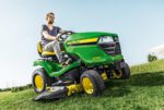 JOHN DEERE Rasentraktor X380