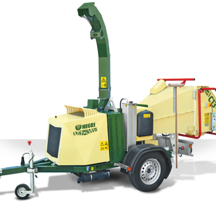 NEGRI Holzhäcksler C13 / Benzin- oder Diesel-Häcksler mit Straßenfahrwerk